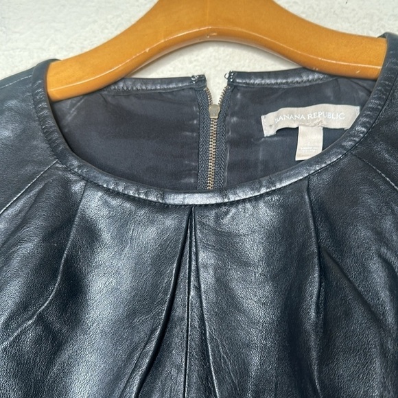 Banana Republic Pleated Leather Short Sleeve Top Western Rock Grunge Black Large - Picture 10 of 16
